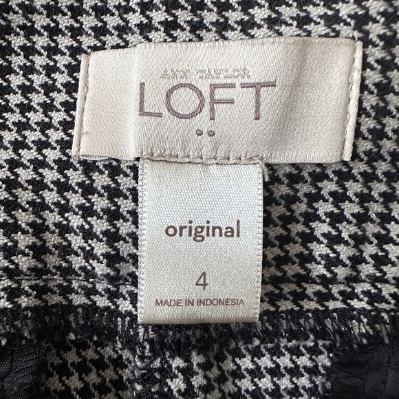 Ann Taylor LOFT Size 4
Classic Houndstooth | Original Fit |Office| Casual - Picture 6 of 7